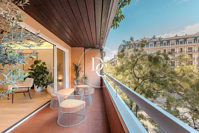 Piso de lujo reformado con terraza en venta en Aribau, Sant Gervasi