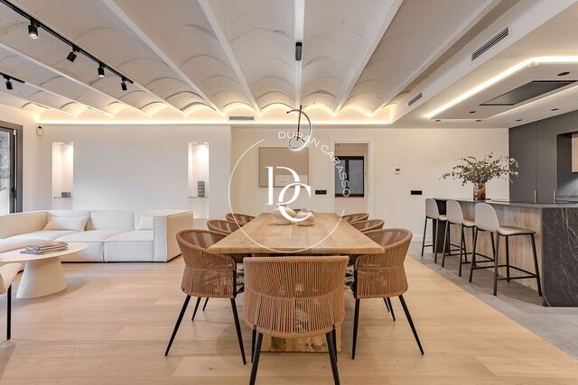 Appartement de luxe rénové avec terrasse à vendre à Aribau, Sant Gervasi