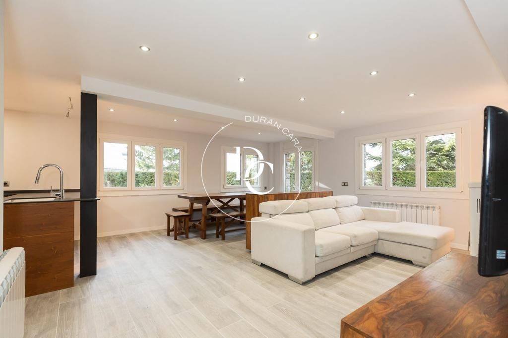 Luminosa planta baja en venta en Alp, Cerdanya