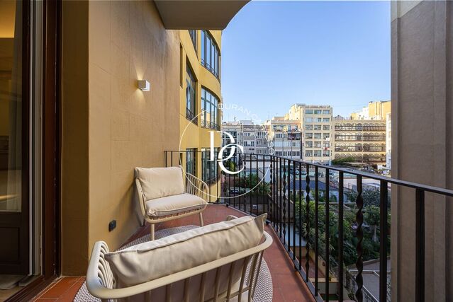 Piso de lujo con terraza en venta en el Quadrat D'Or
