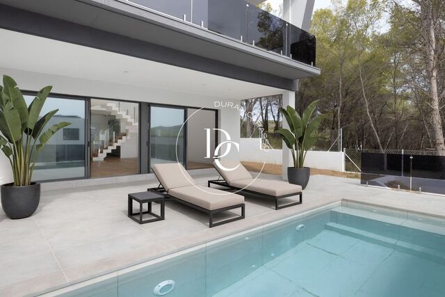 Preciosa i moderna casa en venda a Mas Alba