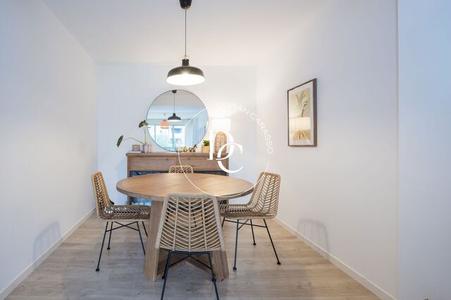 Apartamento elegante con terraza en La Plana, Sitges