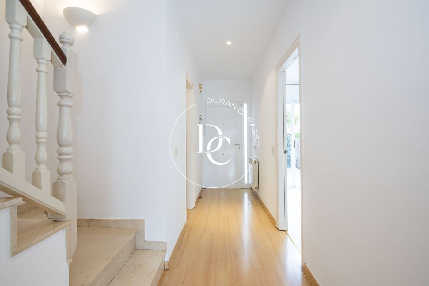 Beau et chaleureux duplex à vendre à Can Pei