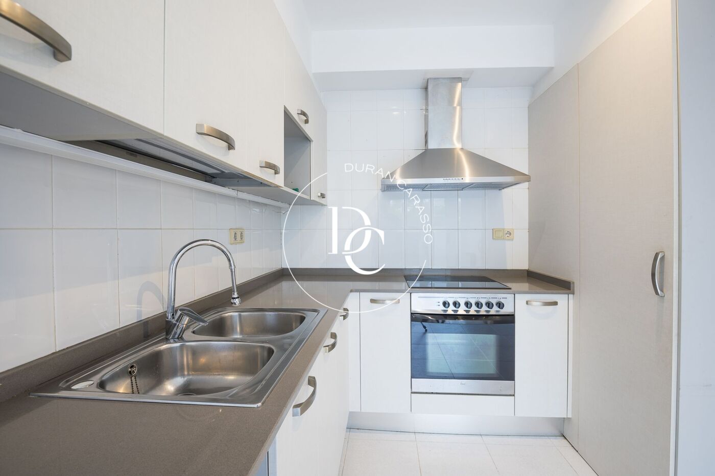 Beau et chaleureux duplex à vendre à Can Pei