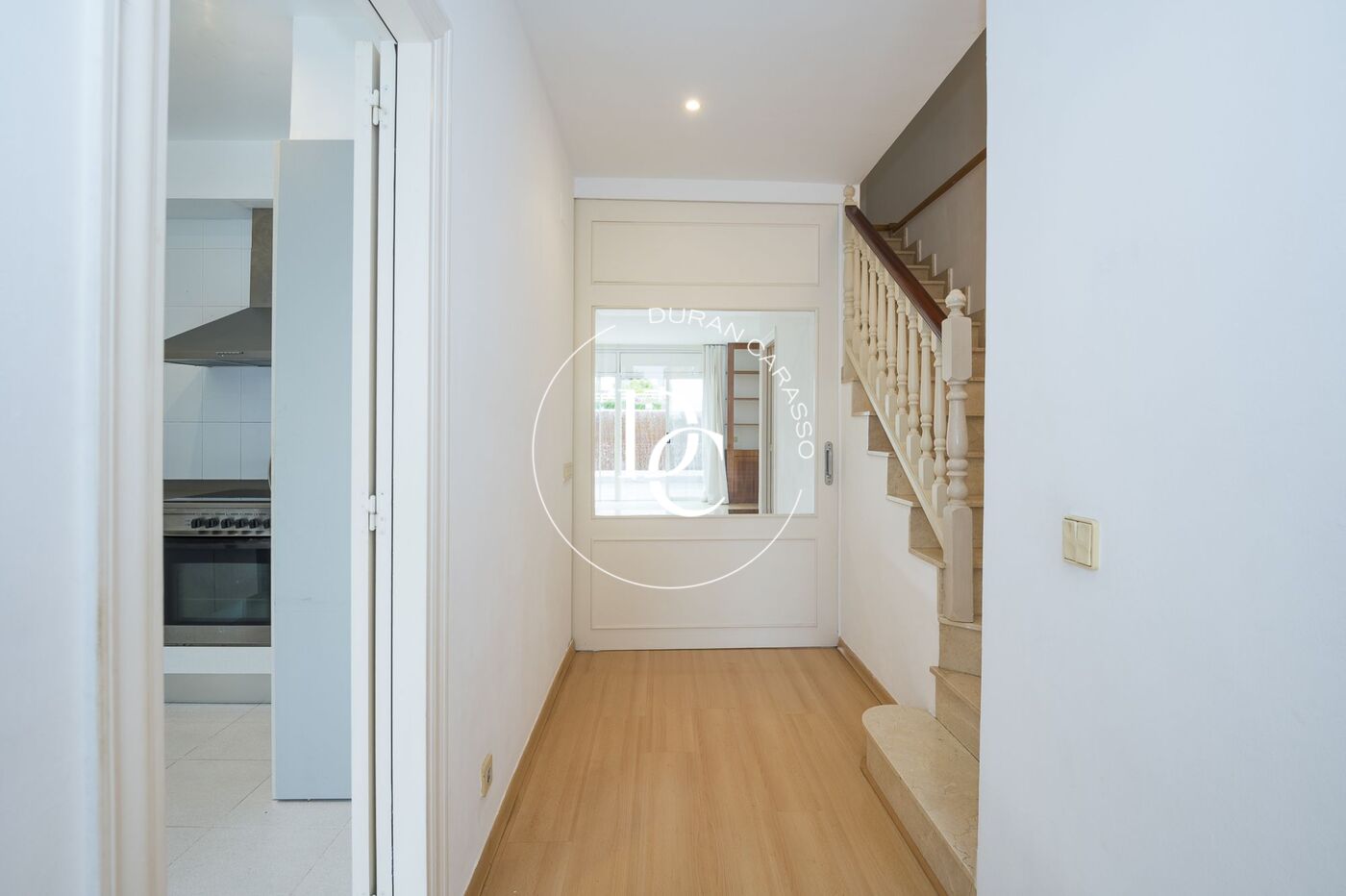 Beau et chaleureux duplex à vendre à Can Pei