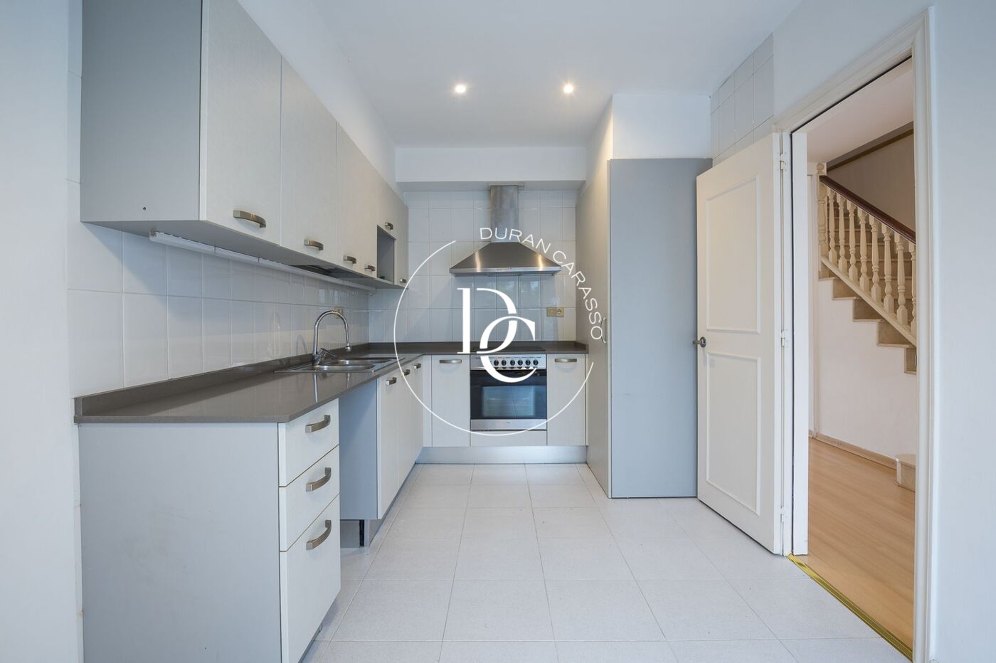 Beau et chaleureux duplex à vendre à Can Pei