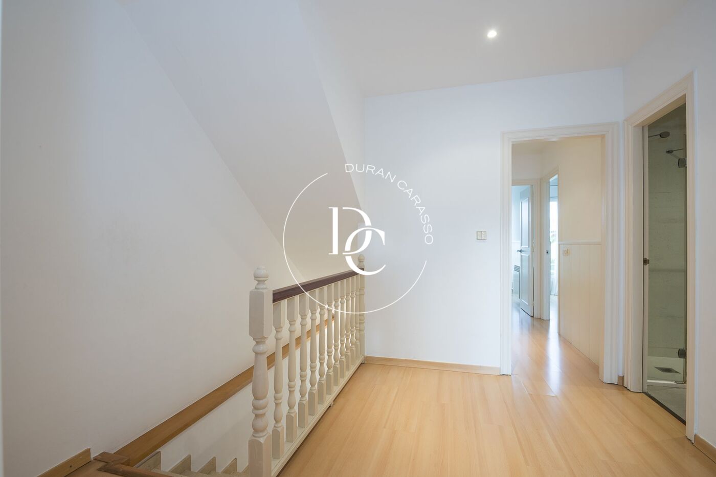 Beau et chaleureux duplex à vendre à Can Pei