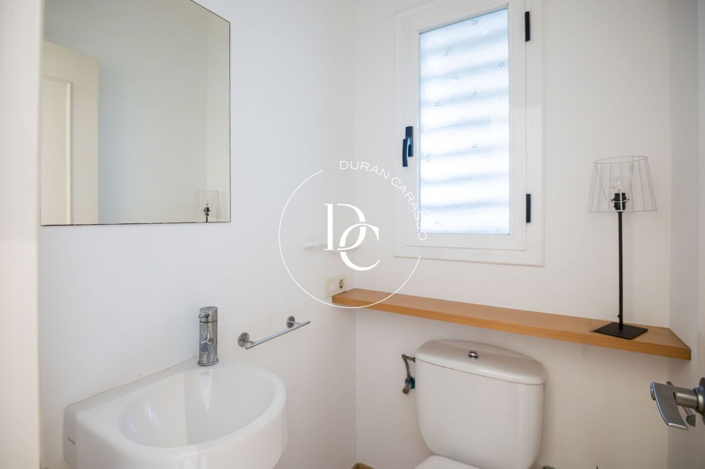 Beau et chaleureux duplex à vendre à Can Pei