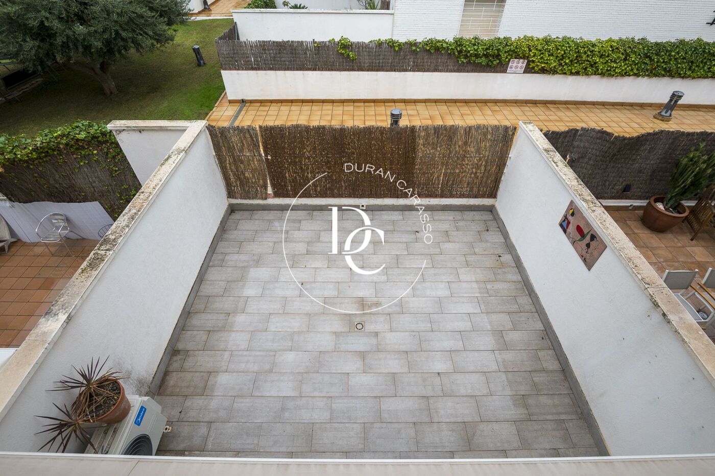 Beau et chaleureux duplex à vendre à Can Pei