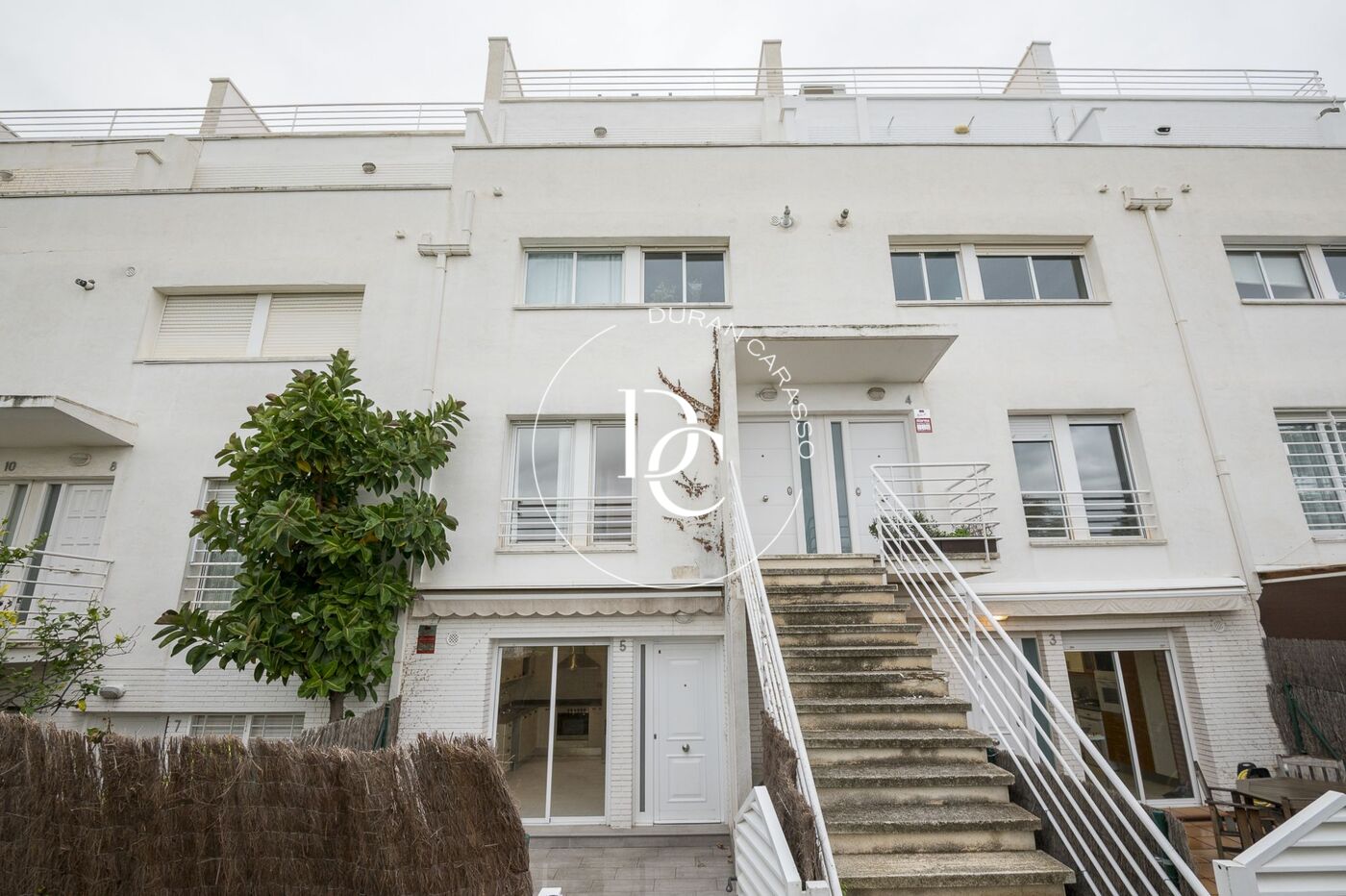 Beau et chaleureux duplex à vendre à Can Pei