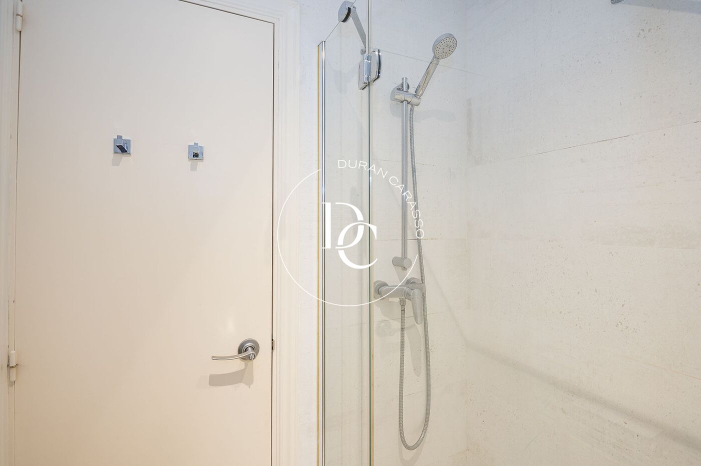 Beau et chaleureux duplex à vendre à Can Pei