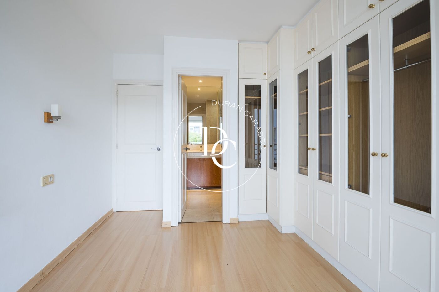 Beau et chaleureux duplex à vendre à Can Pei