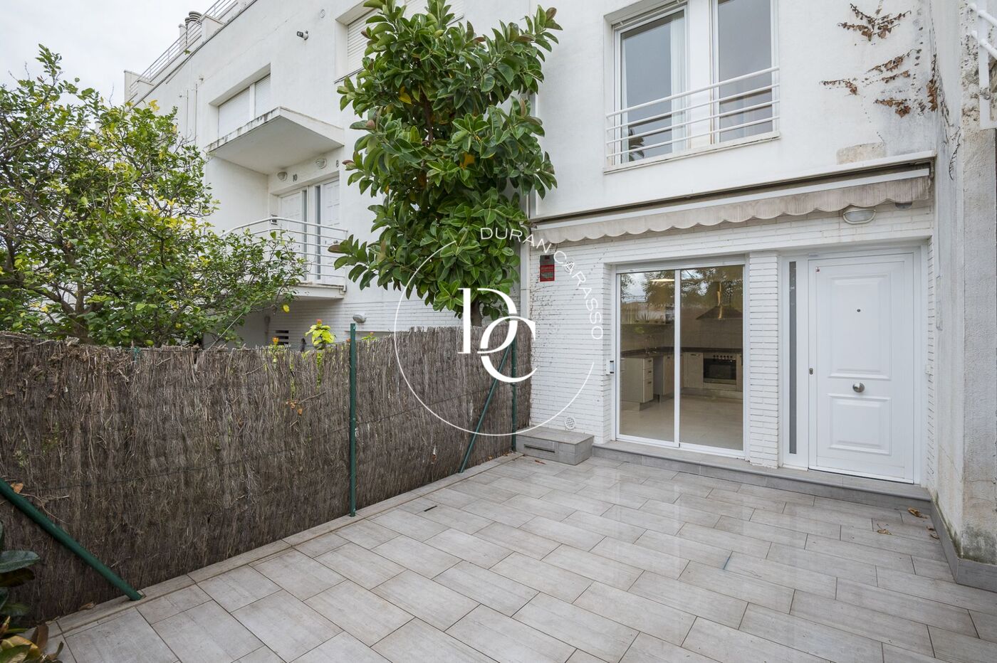 Beau et chaleureux duplex à vendre à Can Pei