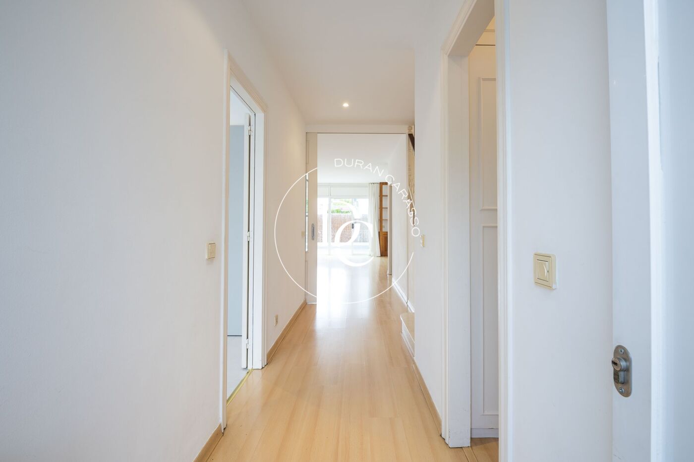 Beau et chaleureux duplex à vendre à Can Pei