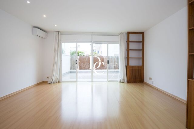 Beau et chaleureux duplex à vendre à Can Pei