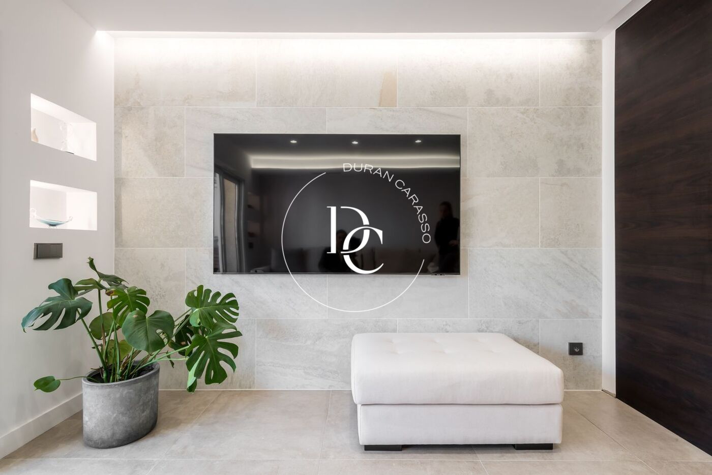 Piso de diseño en venta en segunda línea de mar en Calafell