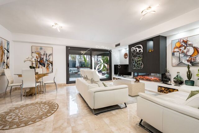 Casa reformada en venta en Sitges