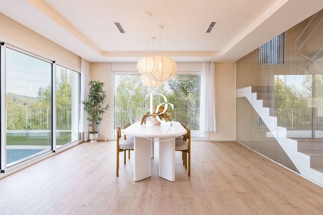 Espectacular vivienda a estrenar en plena naturaleza con parcela de 920m2