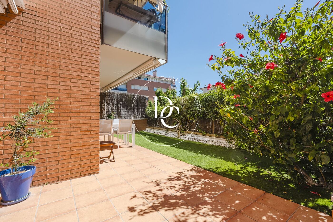 142 sqm flat with pool and terrace for rent in Sitges