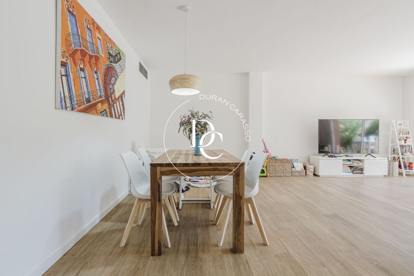 142 sqm flat with pool and terrace for rent in Sitges