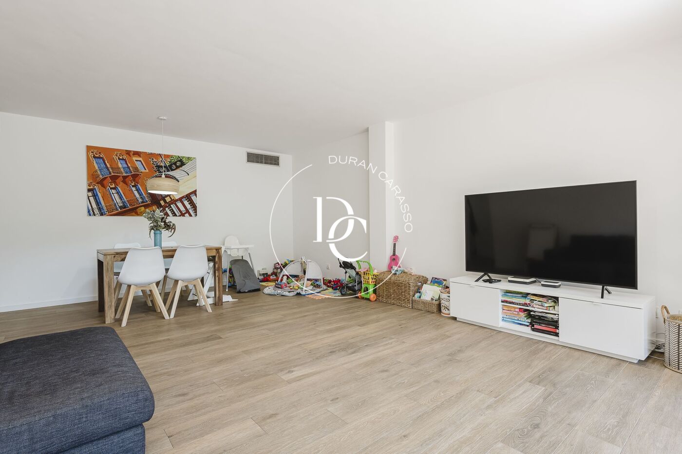 142 sqm flat with pool and terrace for rent in Sitges