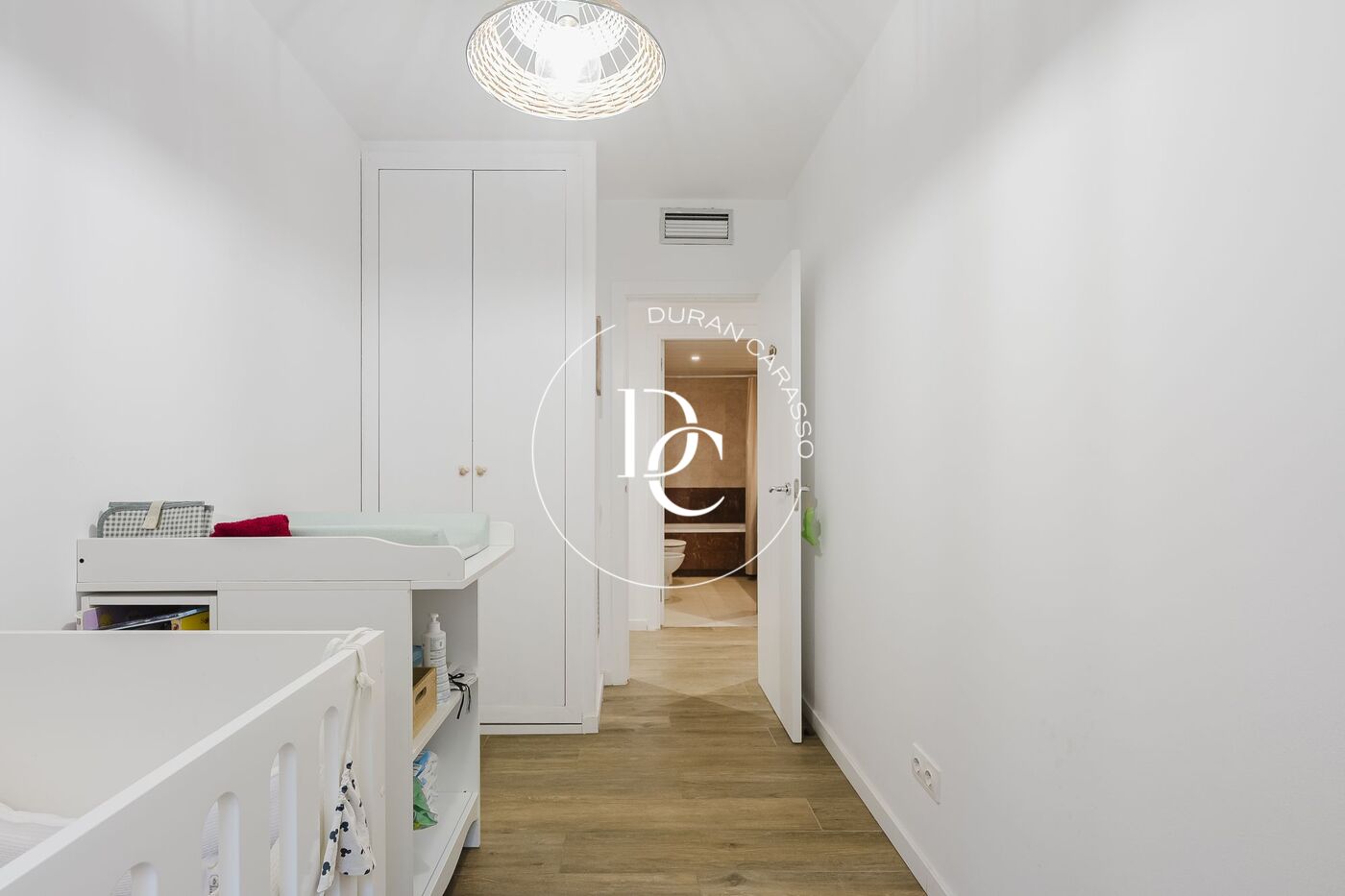 142 sqm flat with pool and terrace for rent in Sitges