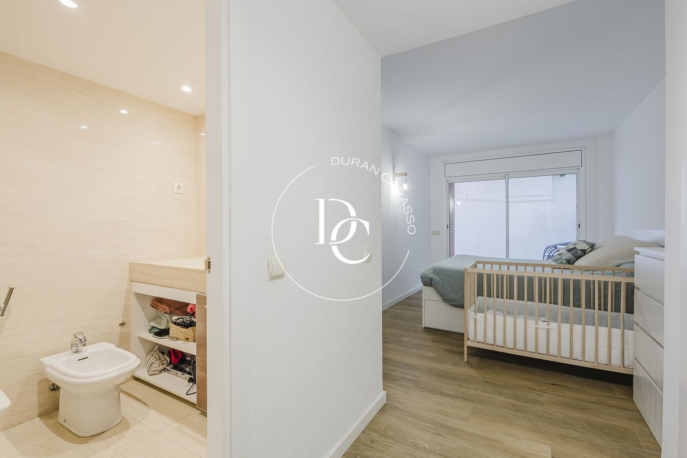 142 sqm flat with pool and terrace for rent in Sitges