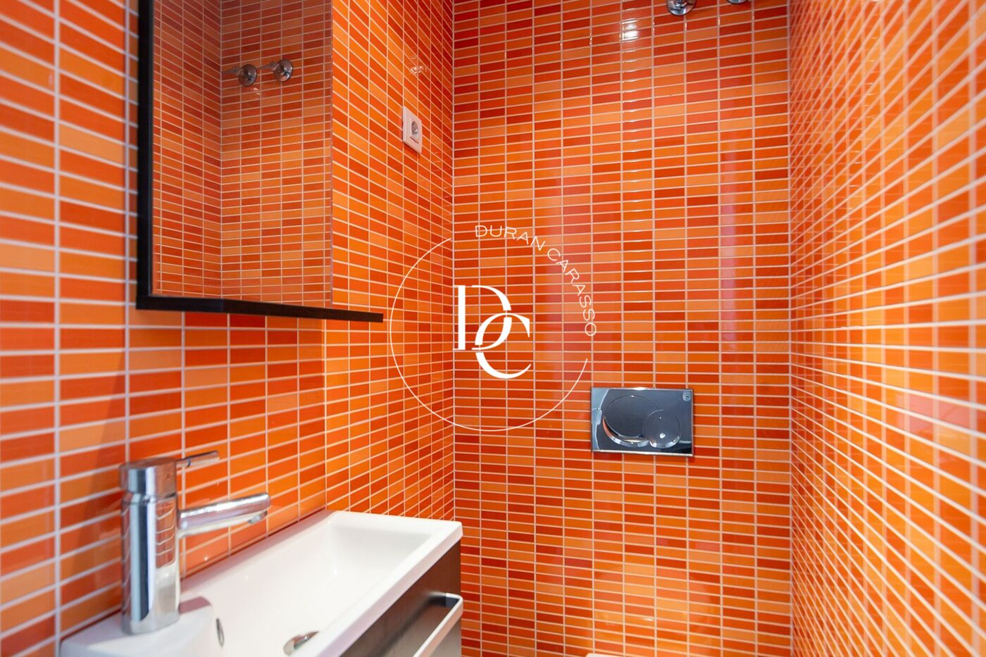 Piso dúplex con terraza en venta en Nou Barris, Barcelona