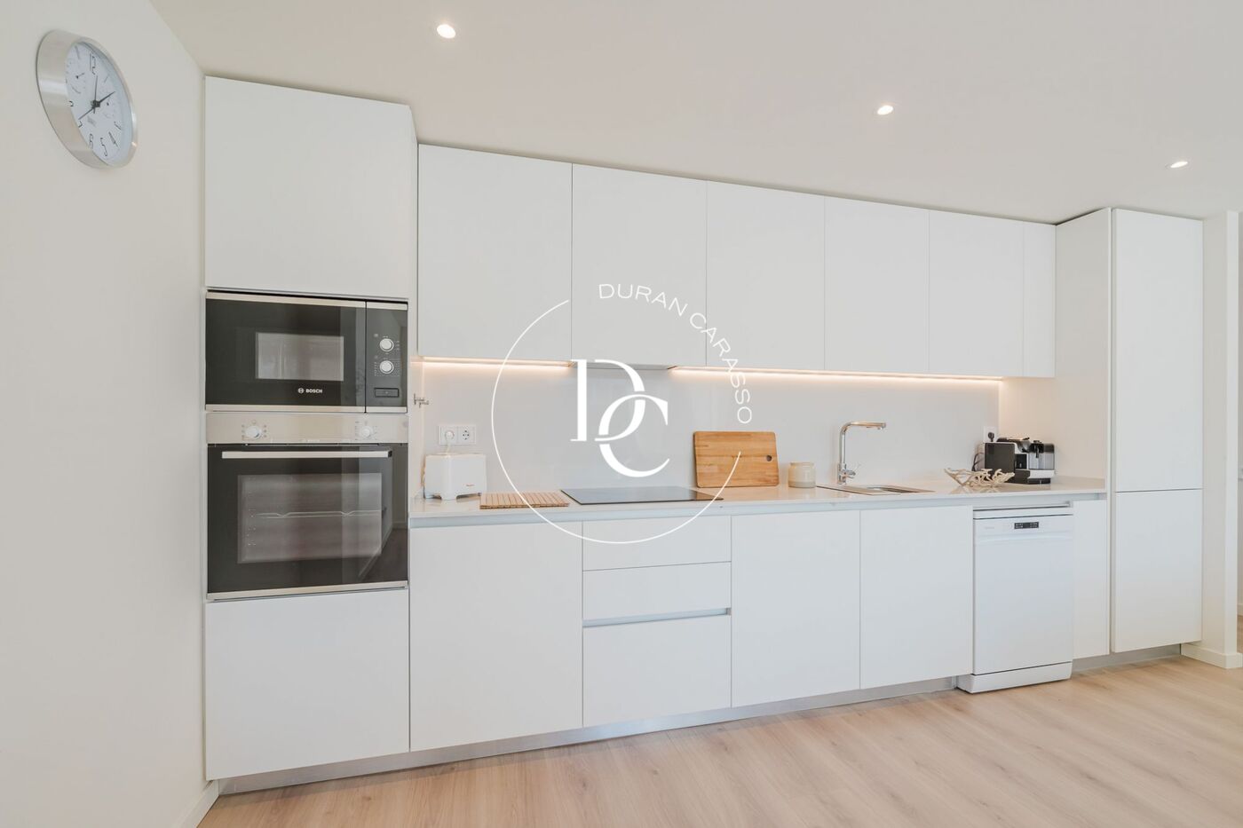 EXCLUSIVE HIGH-END FURNISHED DUPLEX FOR RENT WITH LARGE TERRACE AND PREMIUM COMMUNAL AREAS