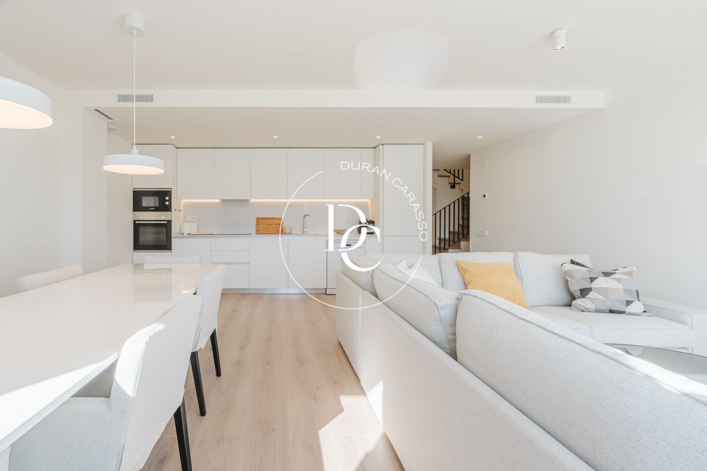 EXCLUSIVE HIGH-END FURNISHED DUPLEX FOR RENT WITH LARGE TERRACE AND PREMIUM COMMUNAL AREAS