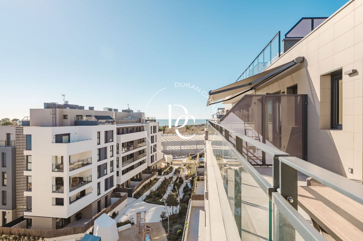 EXCLUSIVE HIGH-END FURNISHED DUPLEX FOR RENT WITH LARGE TERRACE AND PREMIUM COMMUNAL AREAS