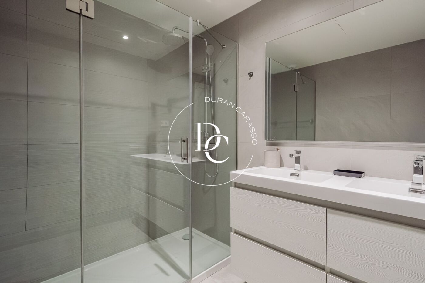 EXCLUSIVE HIGH-END FURNISHED DUPLEX FOR RENT WITH LARGE TERRACE AND PREMIUM COMMUNAL AREAS