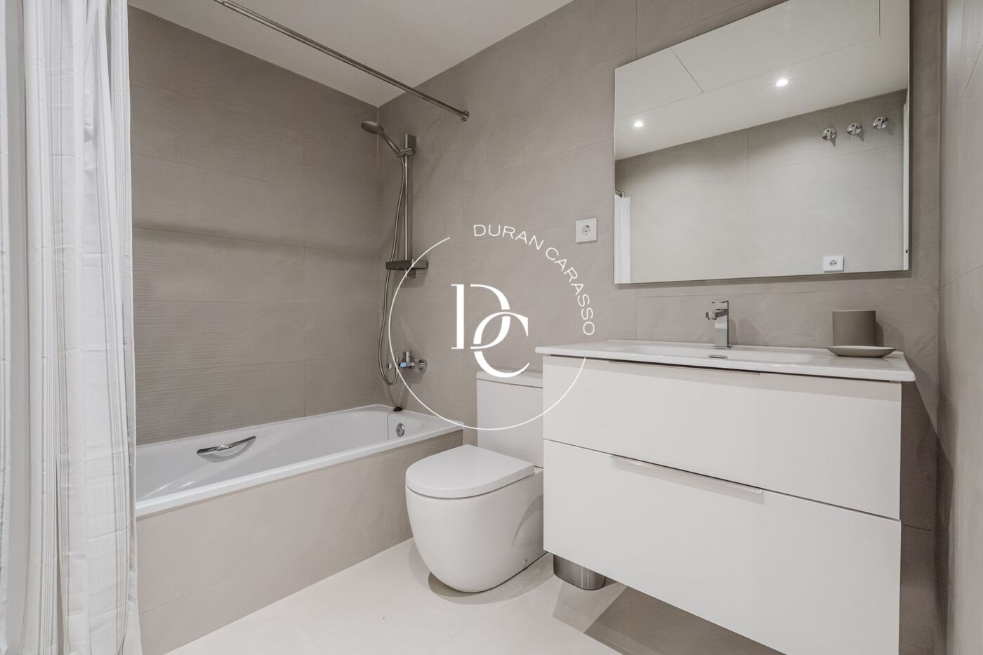 EXCLUSIVE HIGH-END FURNISHED DUPLEX FOR RENT WITH LARGE TERRACE AND PREMIUM COMMUNAL AREAS