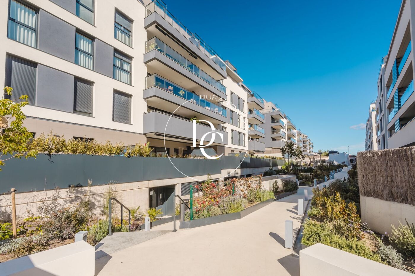 EXCLUSIVE HIGH-END FURNISHED DUPLEX FOR RENT WITH LARGE TERRACE AND PREMIUM COMMUNAL AREAS