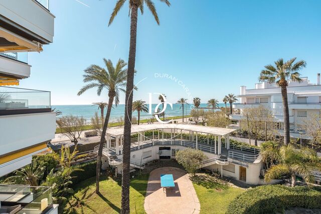 Piso en venta en primera linea de mar en Sitges