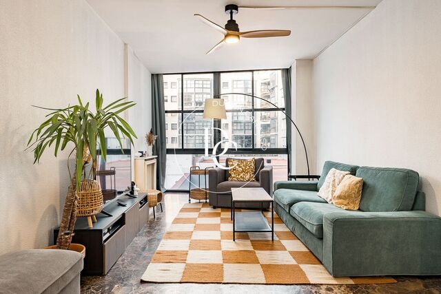 Bonic pis en venda a L'Eixample amb plaça d'aparcament