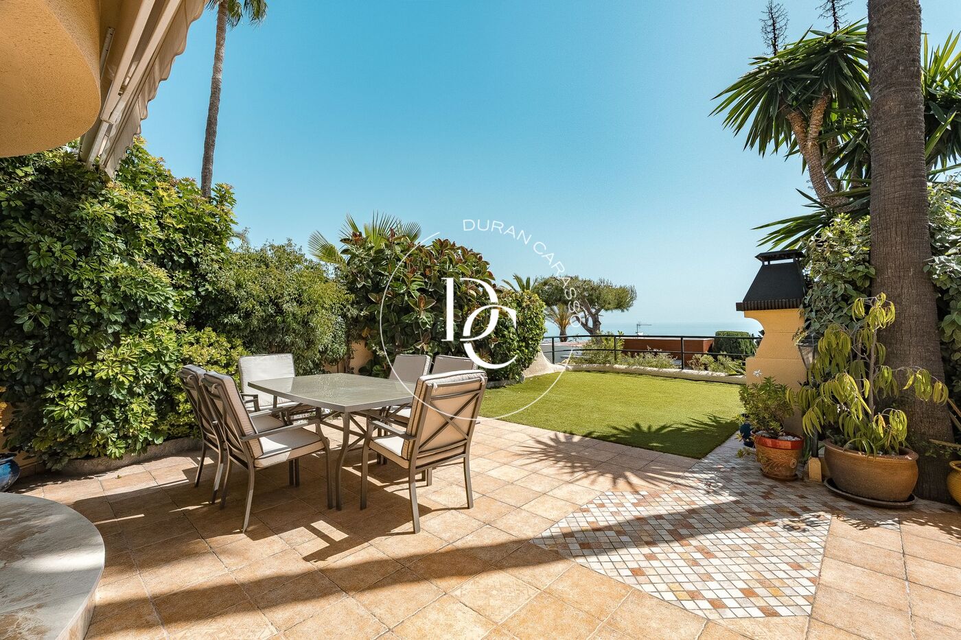 Casa adosada en venta con vistas panorámicas al mar en Sitges