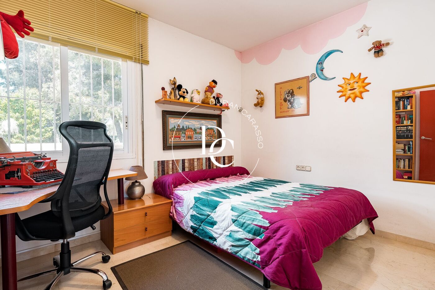 Casa adosada en venta con vistas panorámicas al mar en Sitges