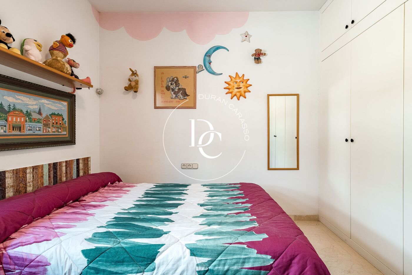 Casa adosada en venta con vistas panorámicas al mar en Sitges