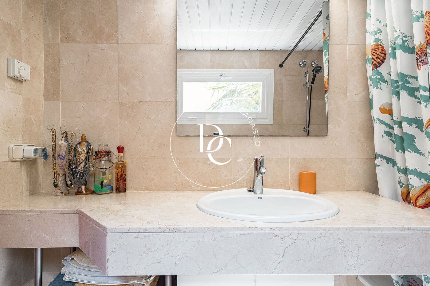 Casa adosada en venta con vistas panorámicas al mar en Sitges