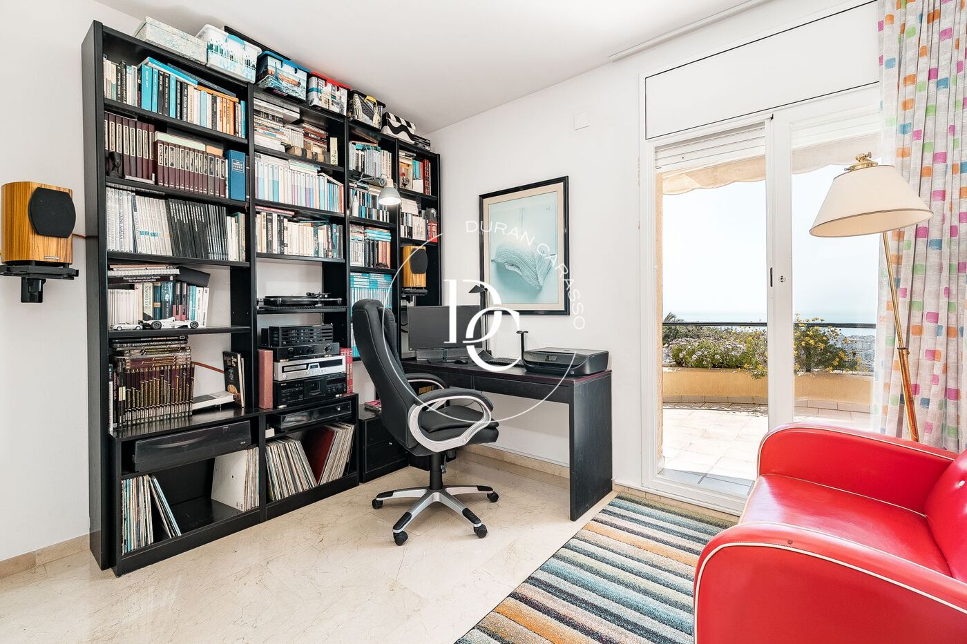 Casa adosada en venta con vistas panorámicas al mar en Sitges