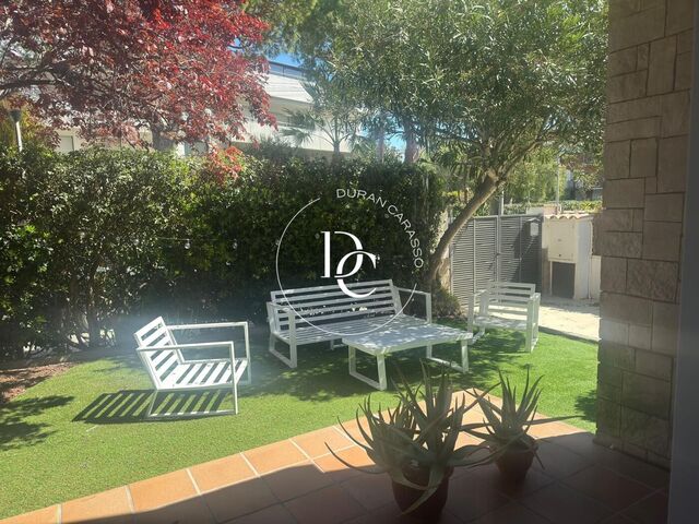 Casa de luxe de 233 m2 amb piscina en lloguer a Vinyet, Sitges