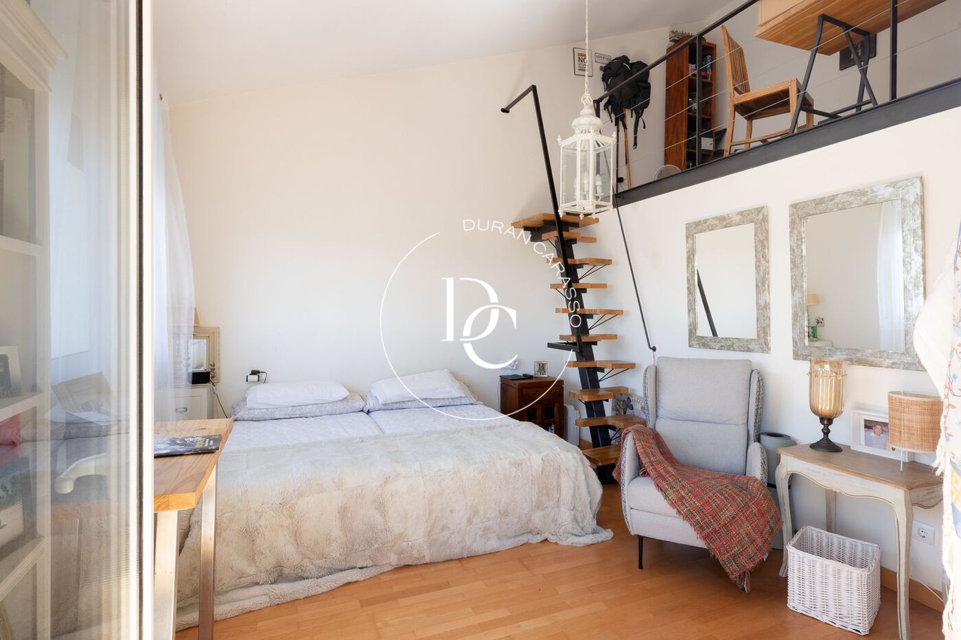 Casa con piscina privada en venta en Vallpineda.