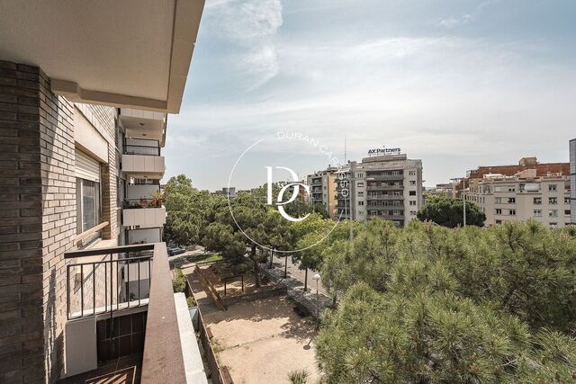 Amplio piso en venta en Sant Gervasi - La Bonanova, Barcelona