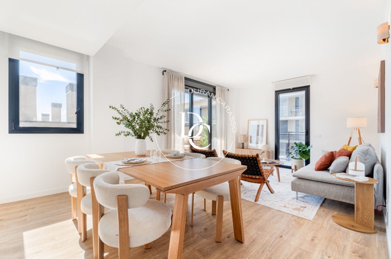 Obra nueva en venta en Sants-Montjuïc, Barcelona
