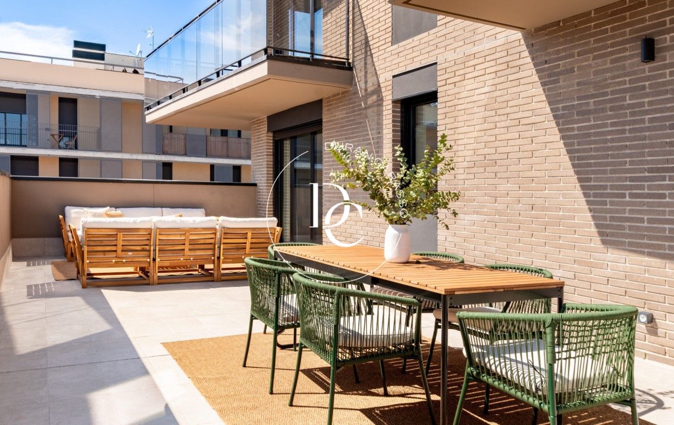 Obra nueva en venta en Sants-Montjuïc, Barcelona