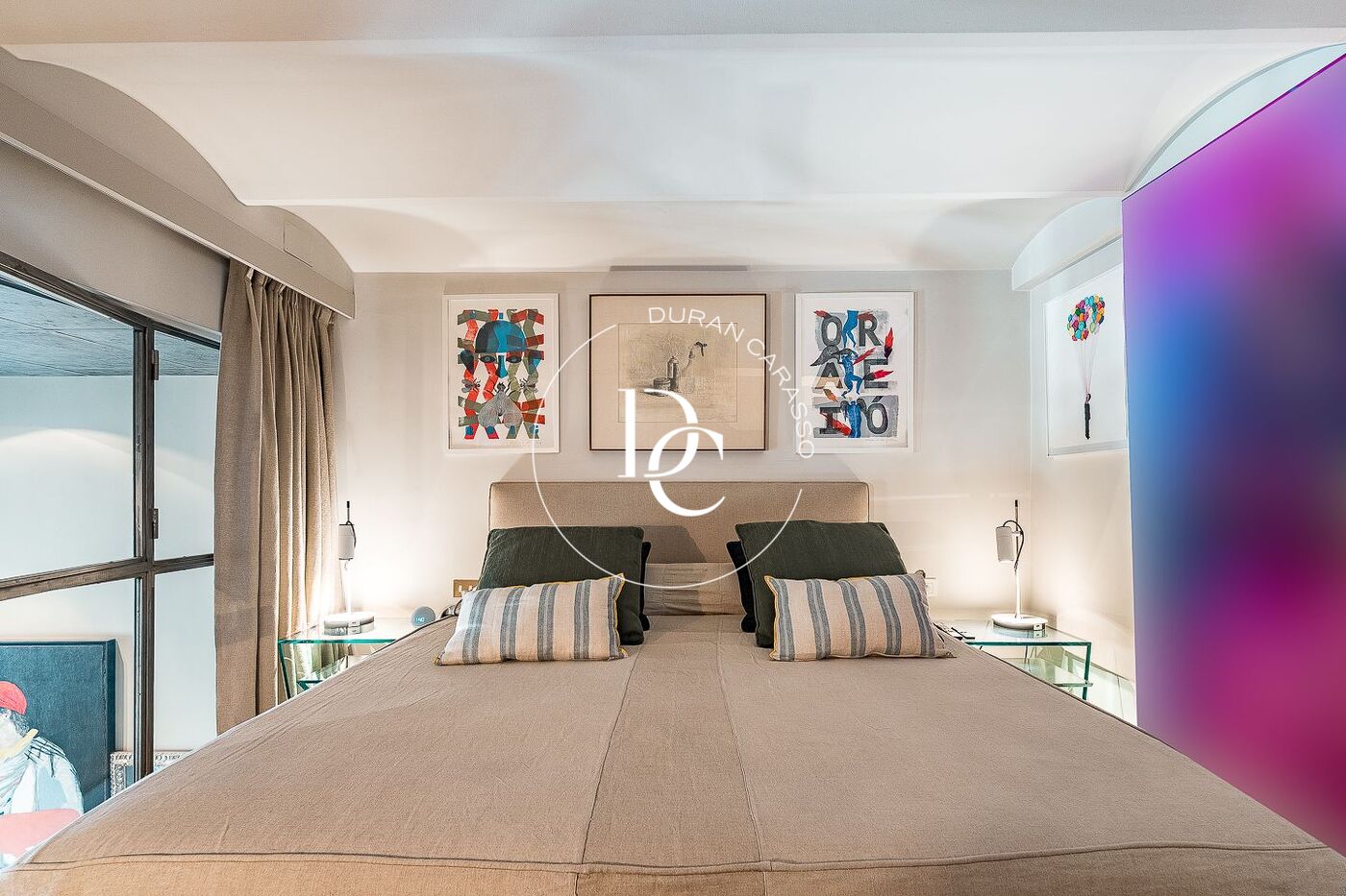 Exclusivo piso de grandes dimensiones con piscina en el corazón de Barcelona