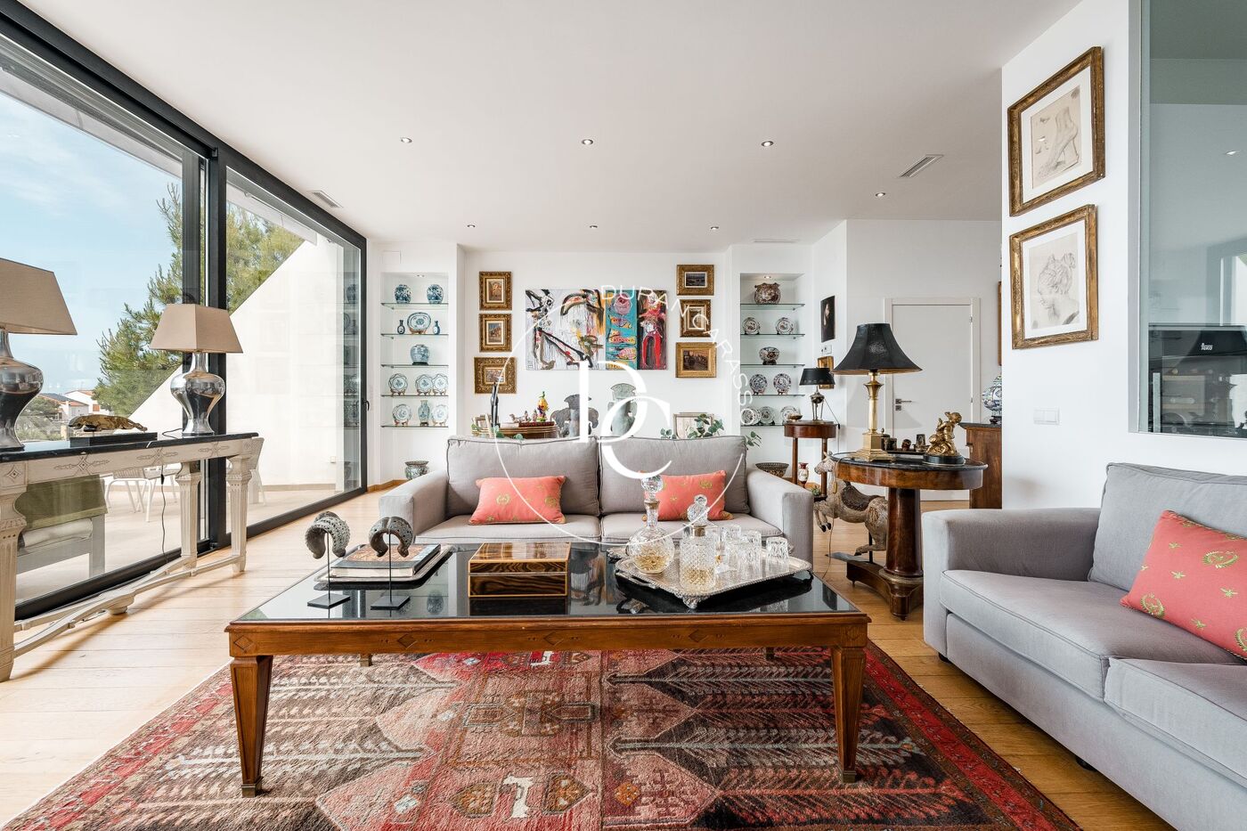 Espectacular vivienda unifamiliar en venta en Vallpineda