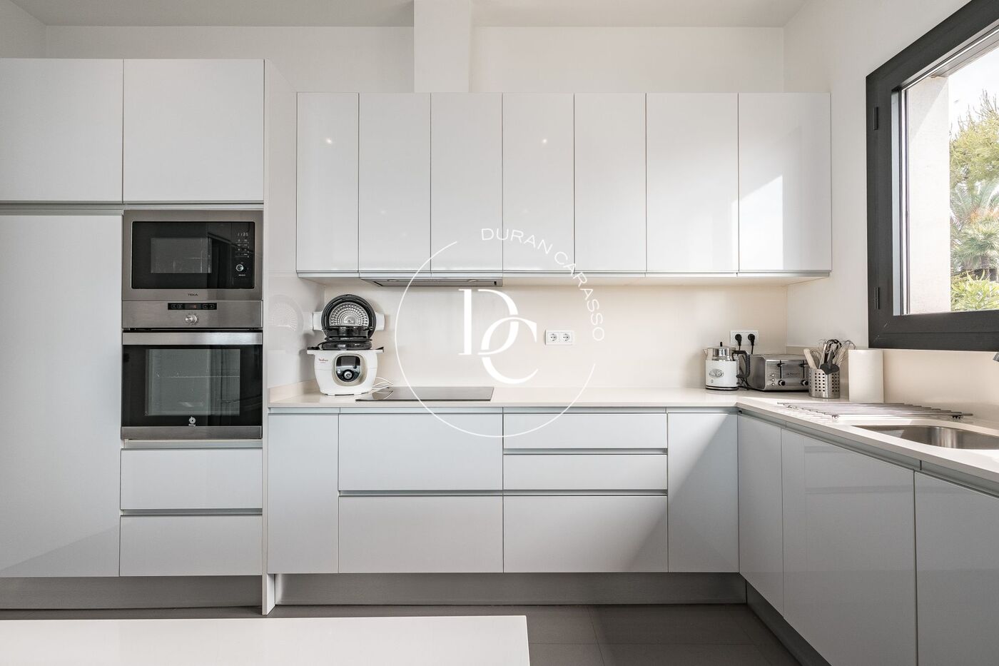 Espectacular vivienda unifamiliar en venta en Vallpineda
