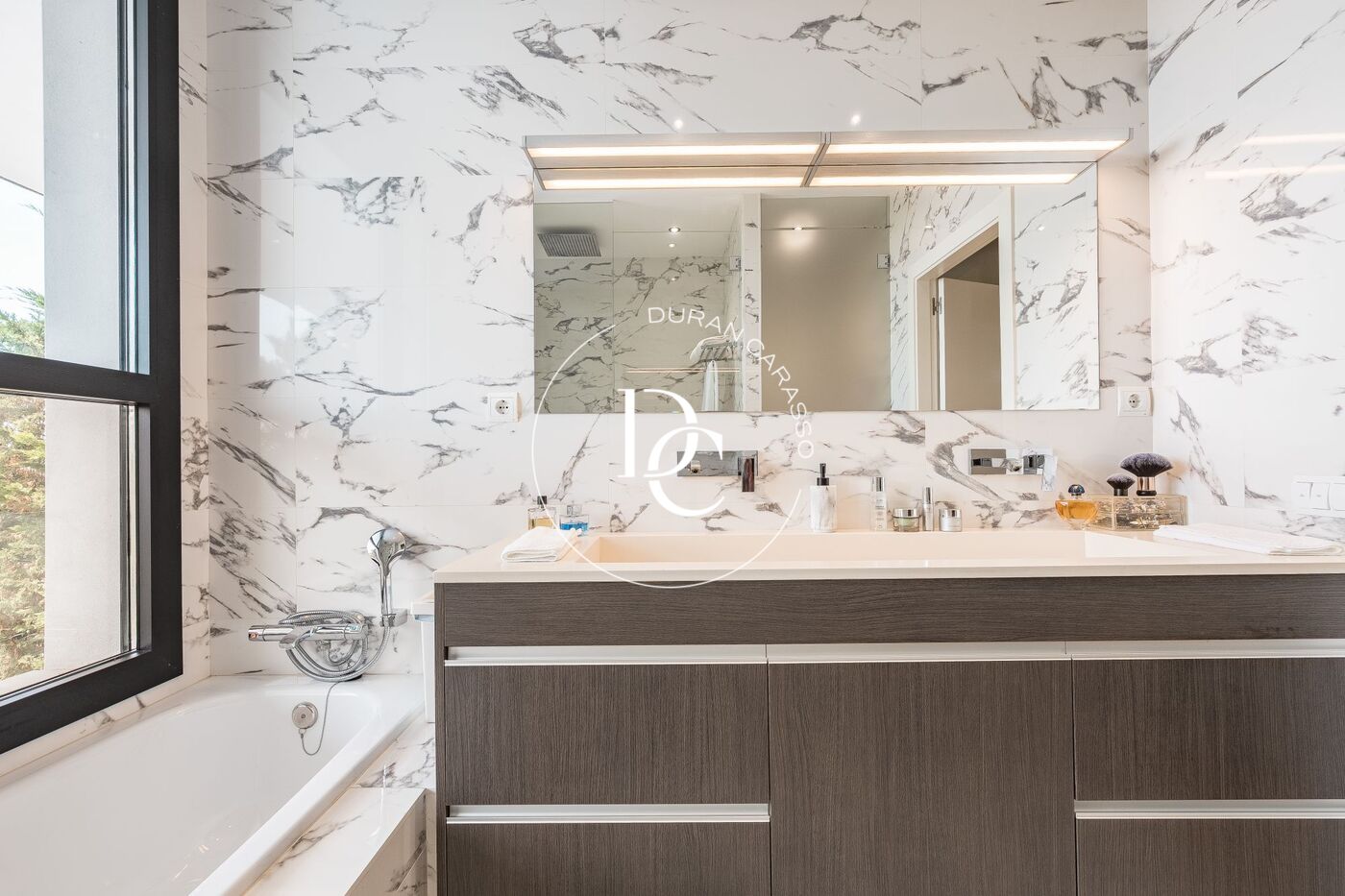 Espectacular vivienda unifamiliar en venta en Vallpineda